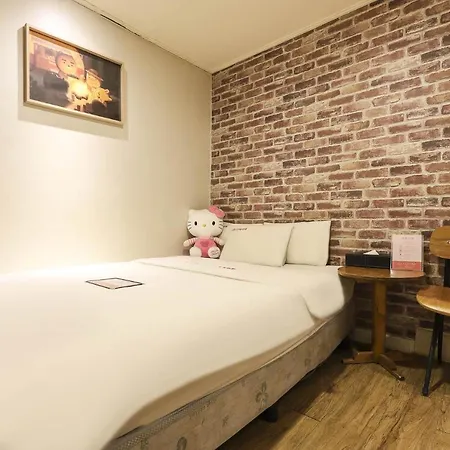 Alone In Love Motel